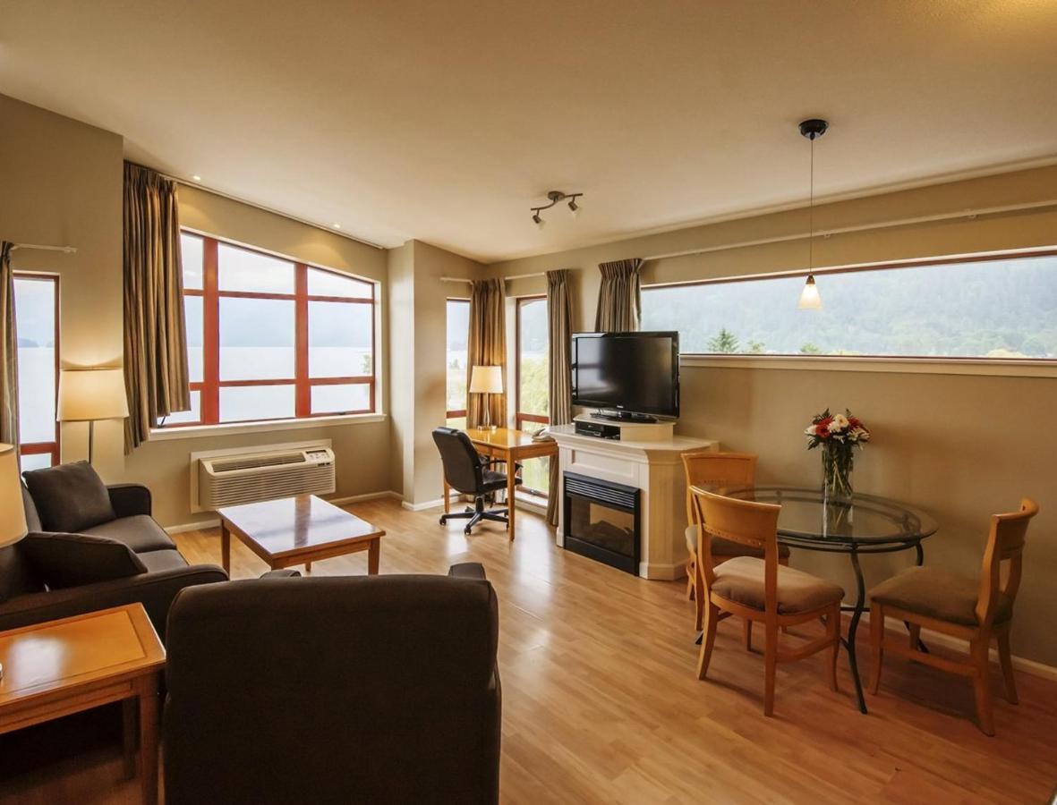 Harrison Beach Hotel Harrison Hot Springs Dış mekan fotoğraf