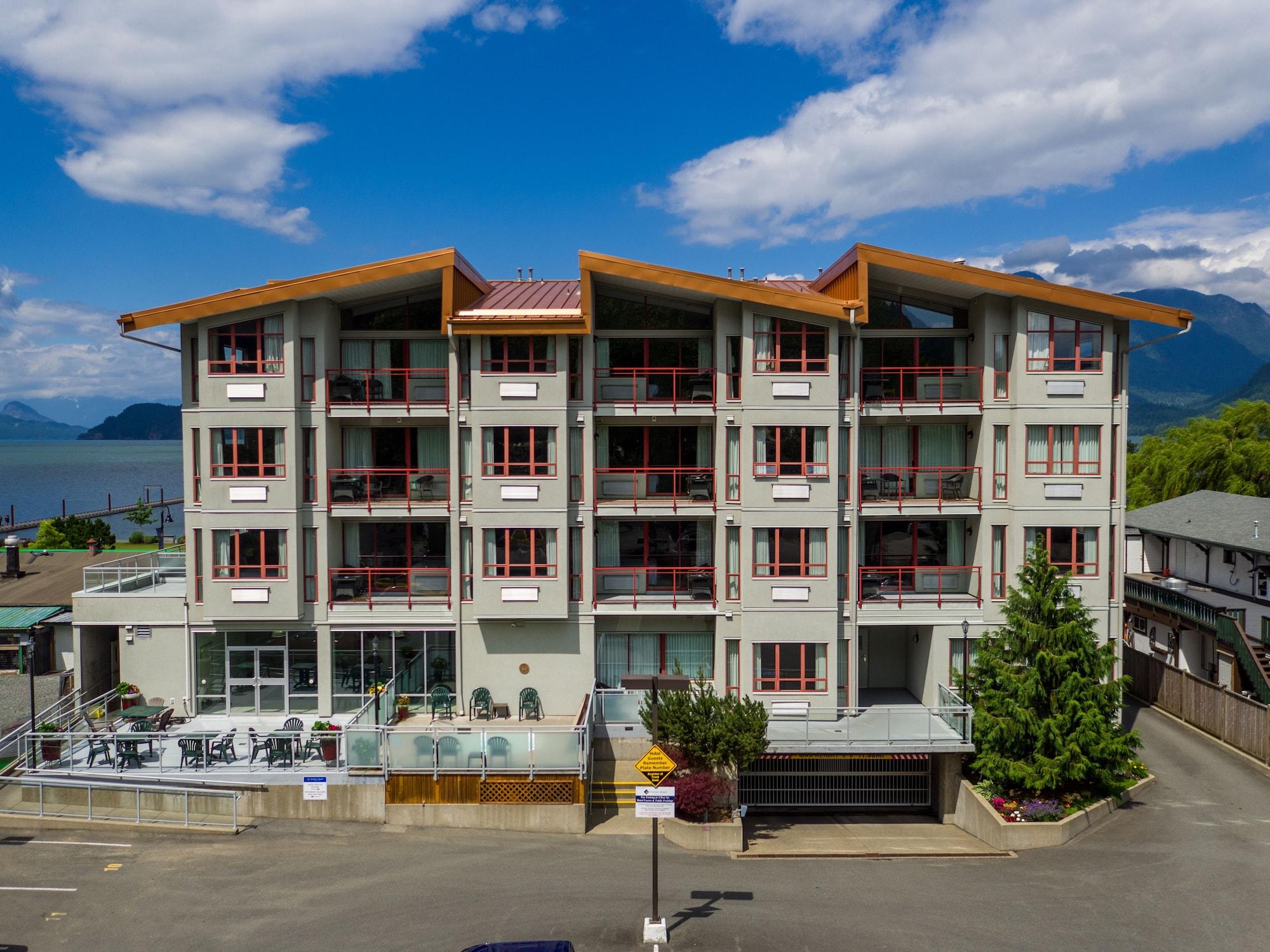 Harrison Beach Hotel Harrison Hot Springs Dış mekan fotoğraf