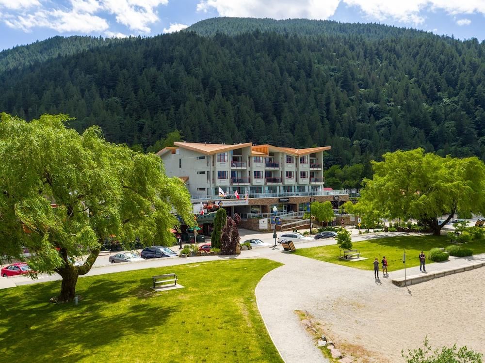 Harrison Beach Hotel Harrison Hot Springs Dış mekan fotoğraf