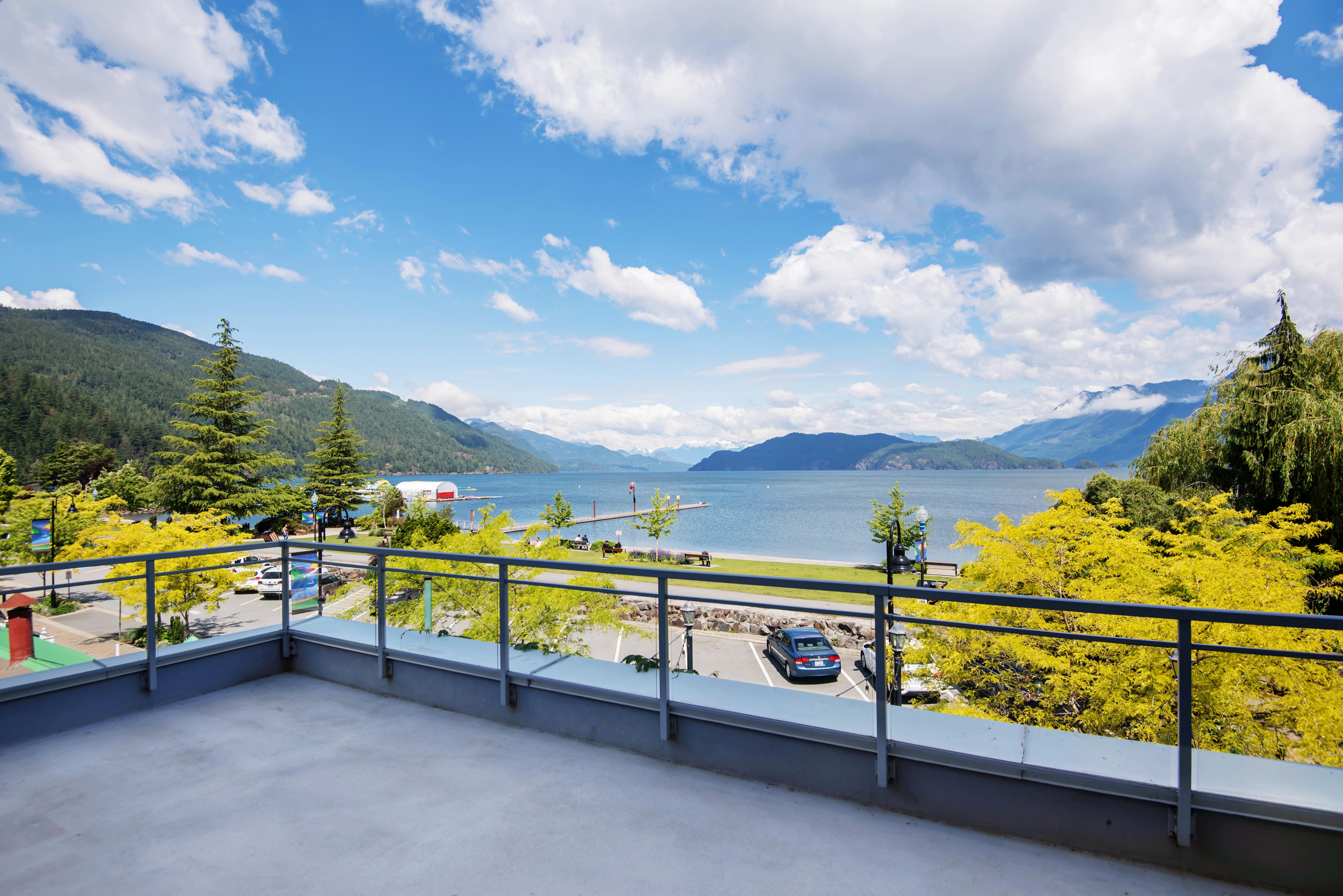 Harrison Beach Hotel Harrison Hot Springs Dış mekan fotoğraf